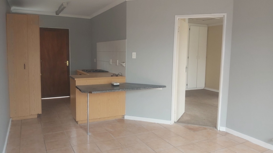 To Let 1 Bedroom Property for Rent in Fleurdal Free State